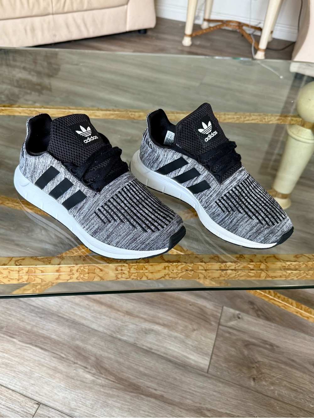 Adidas Boys Swift Run Sz. 5 Black & Gray Knit Athletic Sneakers